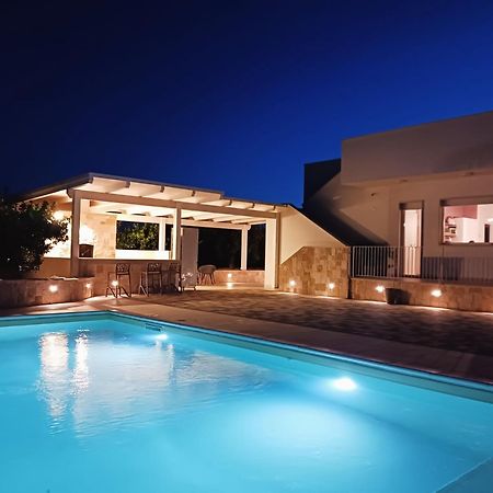 Malia Holiday Villa Conversano Exteriör bild