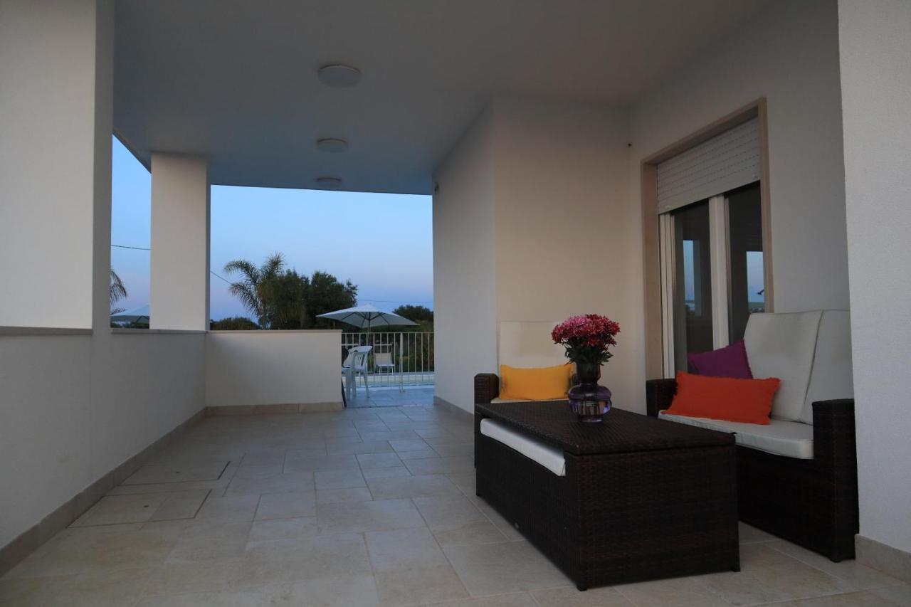 Malia Holiday Villa Conversano Exteriör bild
