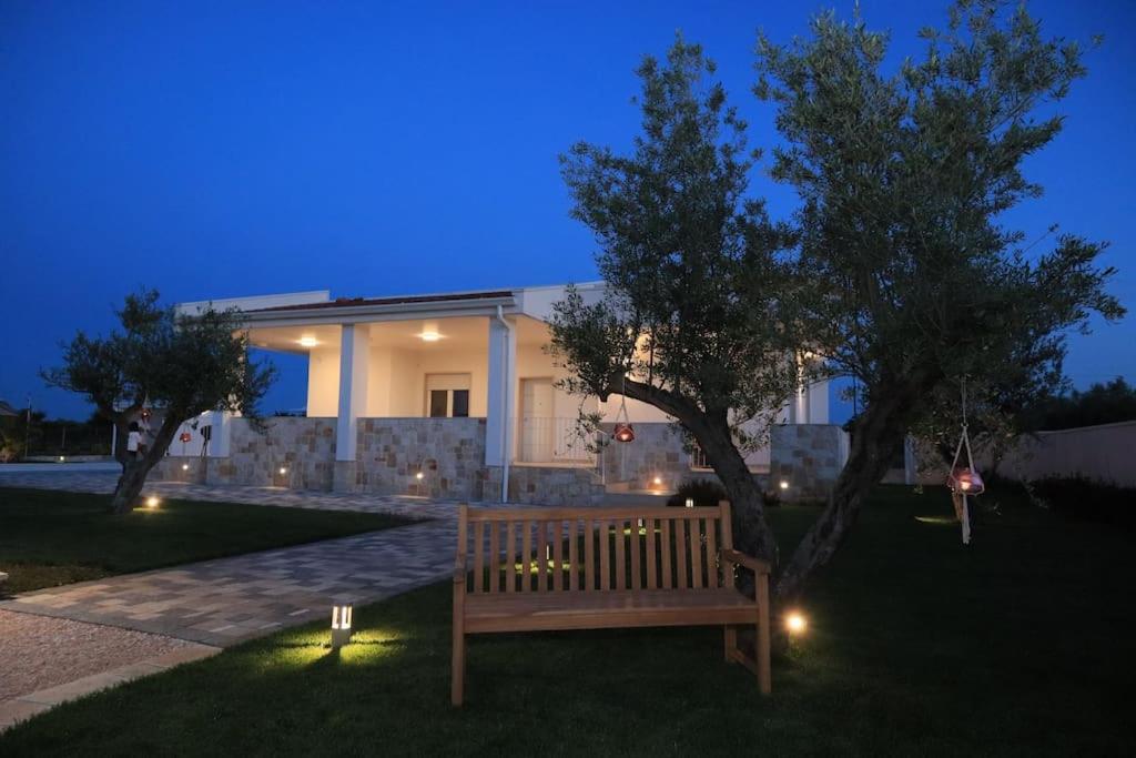 Malia Holiday Villa Conversano Exteriör bild