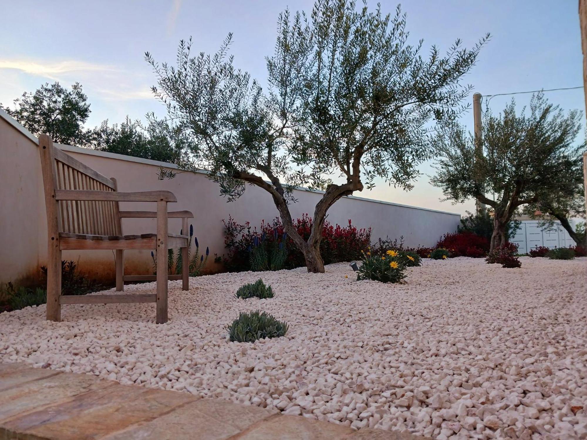 Malia Holiday Villa Conversano Exteriör bild